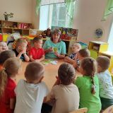 дидактическая игра с фонариком-насекомые.средняя группа