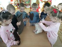 Валенки бывают разные. средняя группа