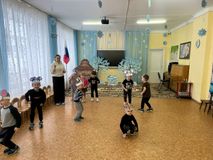 Подвижная игра Кот и мыши