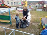 Уборка листвы. Средняя группа Б