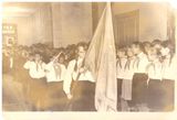 Вынос пионерского знамени во время торжественного сбора. Конец 60х гг XX в.1