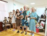 Гарина Маргарита (слева) с семьей и двоюродной сестрой Гречишниковой Екатериной, справа. Саранск.