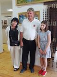 И. В. Хасанова и Н. П. Недякин с внучкой