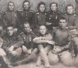 Бушукин В. С. второй слева. 1945 г.