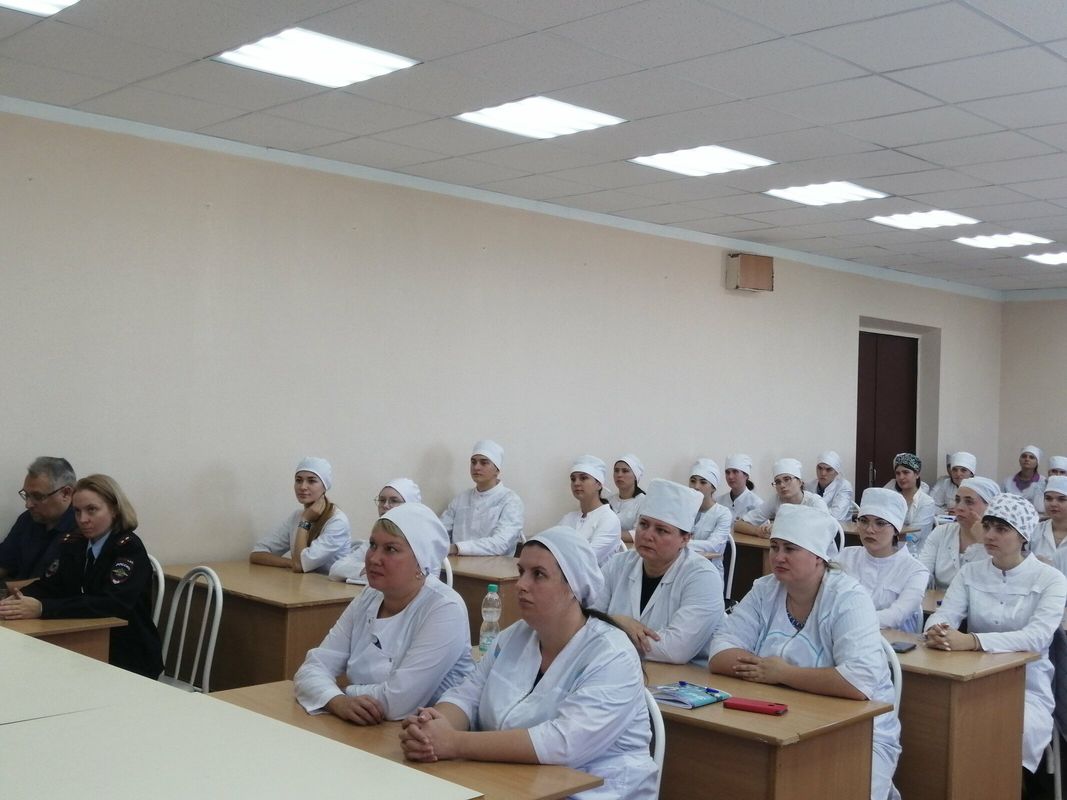 21 век таганрог врачи. Таганрогский медицинский колледж выпуск 2013 года. Таганрогский мед колледж преподаватели. Таганрогский медицинский колледж Соколова.