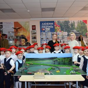 Путешествие в машине времени, не выходя из стен школы? Это возможно!