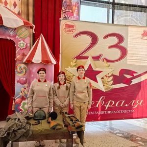 В преддверии праздника юнармейцы отряда «Хранители истории» МАОУ «СОШ№30» г. Перми организовали передвижную выставку "Оружие Победы" музея гражданско-патриотического воспитания молодежи МАОУ «СОШ№30» г. Перми, а также провели мастер-классы по разборке-сбо