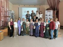 На открытии слета с ансамблем  Поморяночки