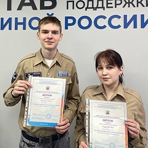 «Нет в России семьи такой, где б не памятен был свой герой»