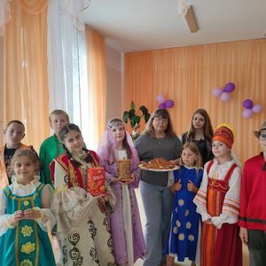 Как сделать лето незабываемым? Ответ прост: добавить в него творчество и хорошую компанию!