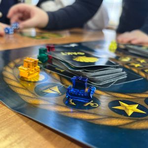 Премьера игры "Стань Авиновцем!"