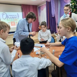 Орлята мастерят