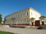Главное административное здание, главный корпус ЕККиИ - ул. Набережная, д. 7