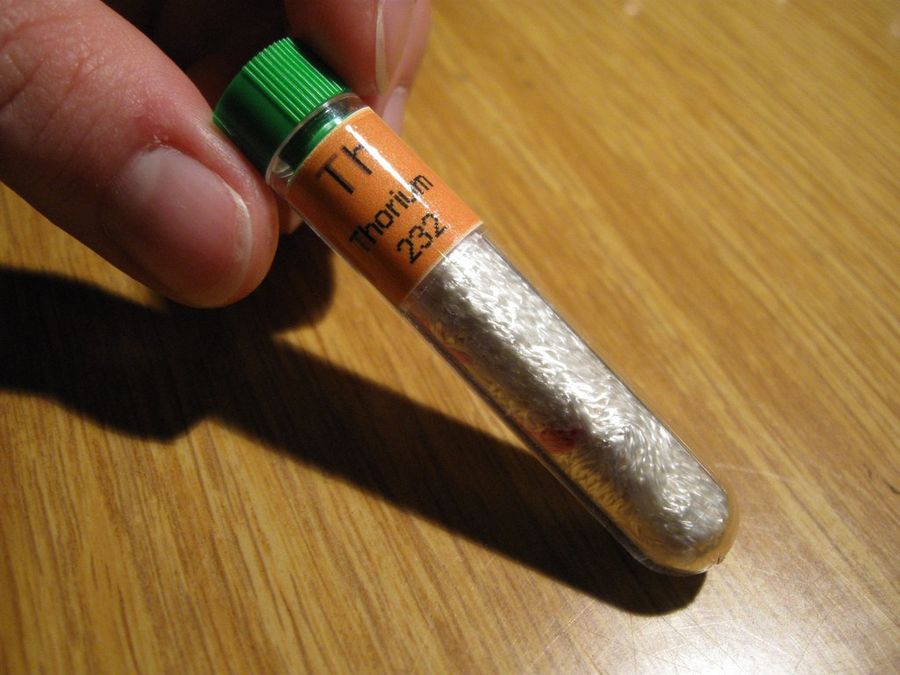 Радиоактивный торий