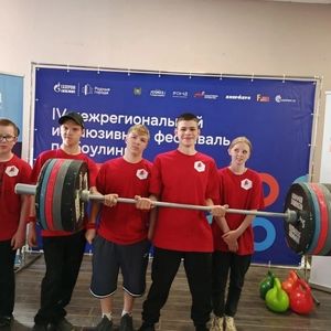 Алые паруса покорили "Факел"