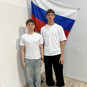 "Церемония поднятия флага Российской Федерации"