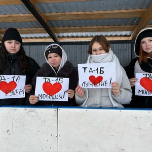 "Турнир по хоккею на валенках"