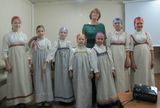 Фольклорная группа Теплинка с преподавателем Виноградовой Е.А.
