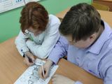 Учащиеся 8 класса заполняют рабочий лист "Профессия мечты"