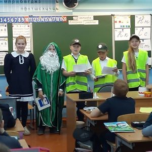 СНАЧАЛА ОНИ ПОКАЗАЛИ СЦЕНКУ