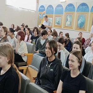 🎓 14 АПРЕЛЯ — ВСТРЕЧА С БУДУЩЕЙ ПРОФЕССИЕЙ: КОВРОВСКИЙ ПРОМЫШЛЕННО-ГУМАНИТАРНЫЙ КОЛЛЕДЖ В ГОСТЯХ У ДЕВЯТИКЛАССНИКОВ