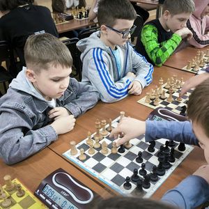 СОРЕВНОВАНИЯ ПО БЫСТРЫМ ШАХМАТАМ