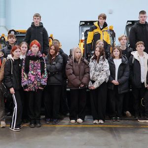 ЭКСКУРСИЯ В БУДУЩЕЕ: 9 «В» НА КОВРОВСКОМ ЭЛЕКТРОМЕХАНИЧЕСКОМ ЗАВОДЕ