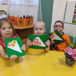 Как воспитанники готовятся к Международному женскому дню?!!!