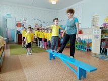 инструктор по физвоспитанию 