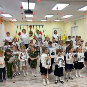 ПОКЛОНИМСЯ ВЕЛИКИМ ТЕМ ГОДАМ...!