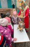 04.03 "К нам гости пришли, дорогие пришли"
