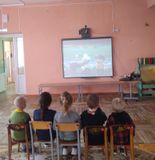 Просмотр мультфильма "Бабушкин урок"