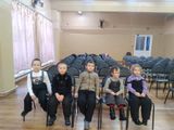 Маленькие зрители в ожидании представления