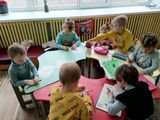 Подготовка к выставке рисунков "Пасха".