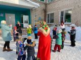 Становись, честной народ, в наш веселый хоровод