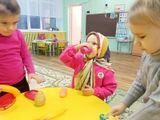 Сюжетно- ролевая игра в средней группе "Идем в гости к бабушке".