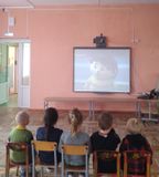 Просмотр мультфильма "Бабушкин урок"