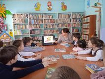 Большепаратская библиотека
