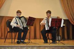 Дуэт аккордеонистов старших классов ДШИ №3: Матвеев Володя, Новиков Иван. (рук. Филимонова Н.А.)	