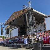 Смотрите запись концерта Международного песенного праздника! 