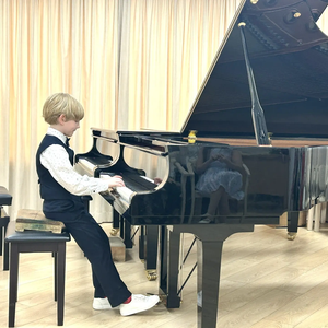 Школьный конкурс «ВОЛШЕБНЫЙ РОЯЛЬ» состоялся в ЖДШИ № 1