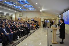 Выступает Н.И. Вавилова