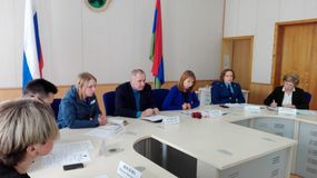 Выступающие (слава направо) Наталья Носкова, Денис Довольнов, Наталья Самарина, Виктор Чужиков, Елена Пальцева, Екатерина Хазова, Наталья Волкова (30.03.2017 г.)