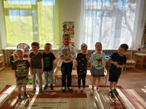 Акция "Чтение вслух". Учащиеся СОШ № 39 в группе "Акварельки"  (27.03.2025)