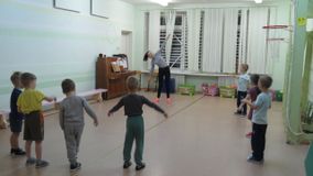 Урбанская Людмила Владимировна, утренняя гимнастика в группе "Смешарики"