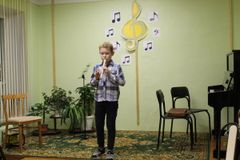 играет Ерофей Орлов