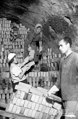 Первые работники завода, СКЗ, фото 1935 года