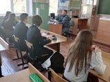 Командир отделения Иванов П.И. на Уроке Мужества в 11 классе