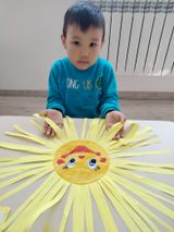 Автор: Жәнет Бекнұр Айдынұлы, Күн көктемгі аппликациясы. Куратор: Исмагулова Раузана. Дата публикации: 29.04.2022