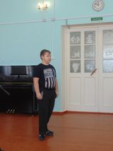 Яночкин Денис читает произведение